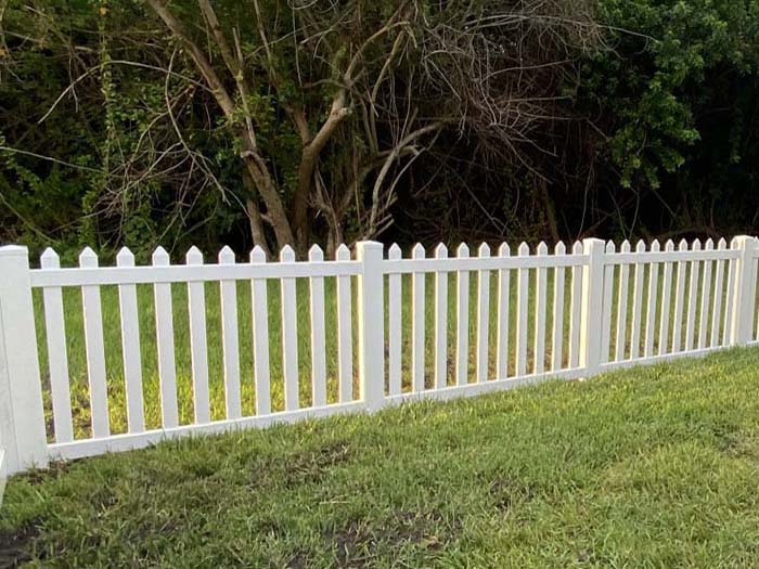 vinyl fence St. Petersburg Florida