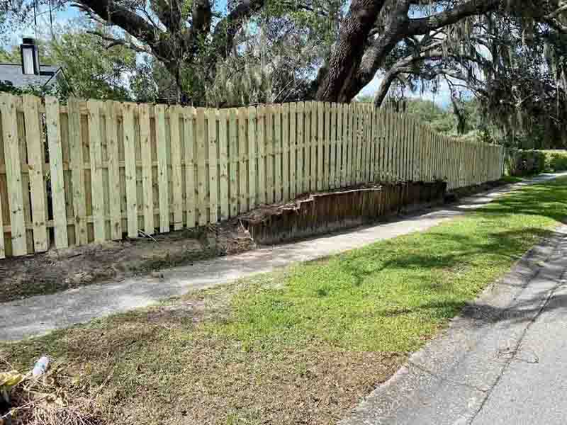 wood fences in Tampa Florida
