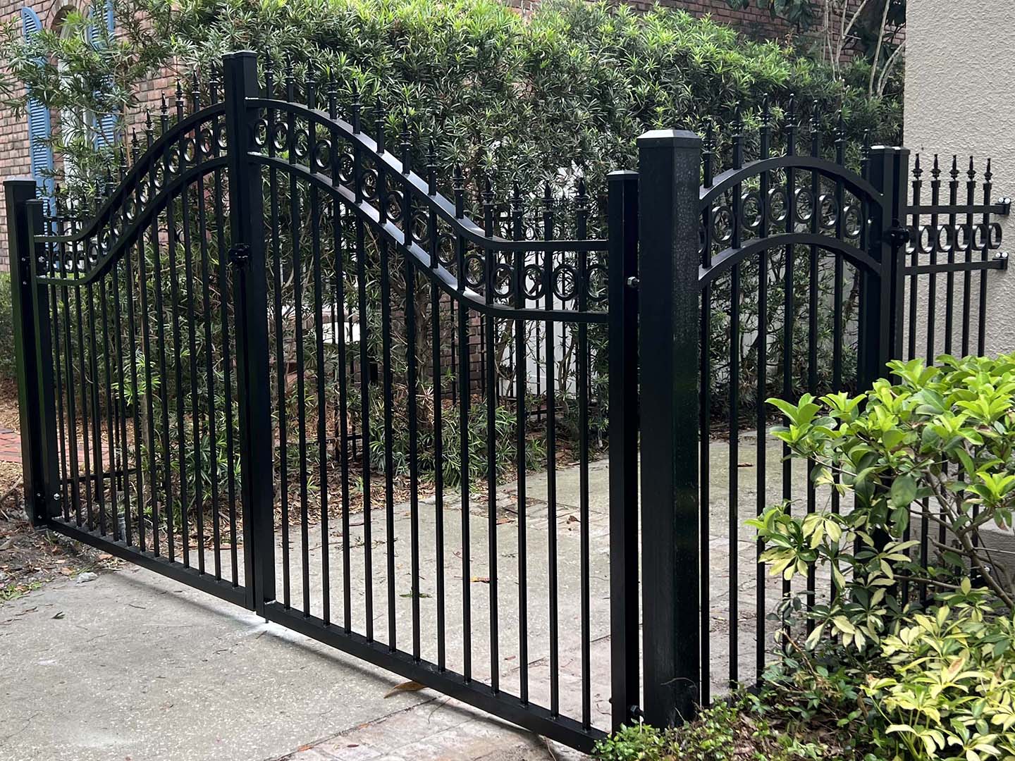 Automated ornamental iron gate company in Tampa Florida