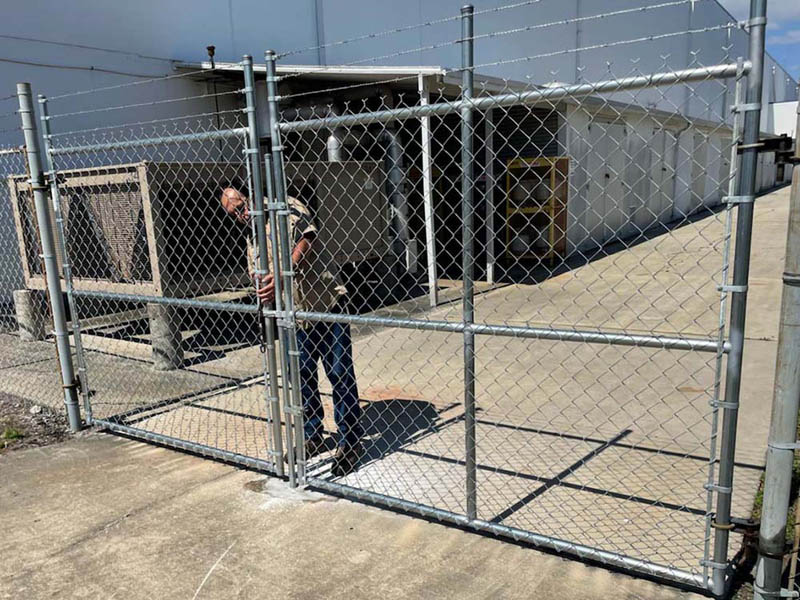 Chain Link fence gate company in Tampa Florida