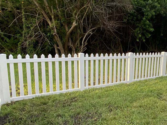 vinyl fence Oldsmar Florida